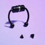 Faux percing magnétique pour tétons et maillot